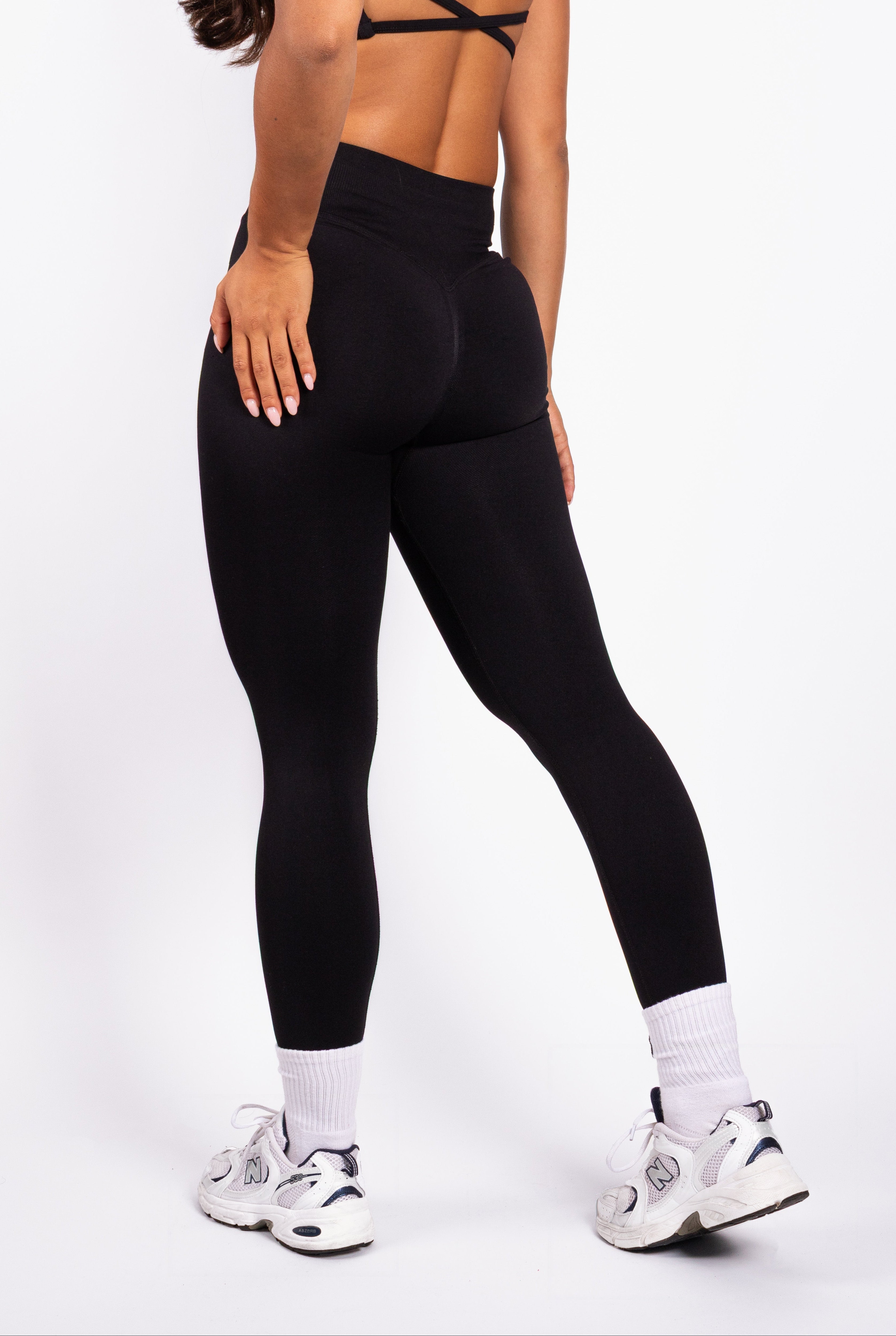 Beau Premium High Performance Scrunch Legging Zwart - Dames workout kleding achterkant
