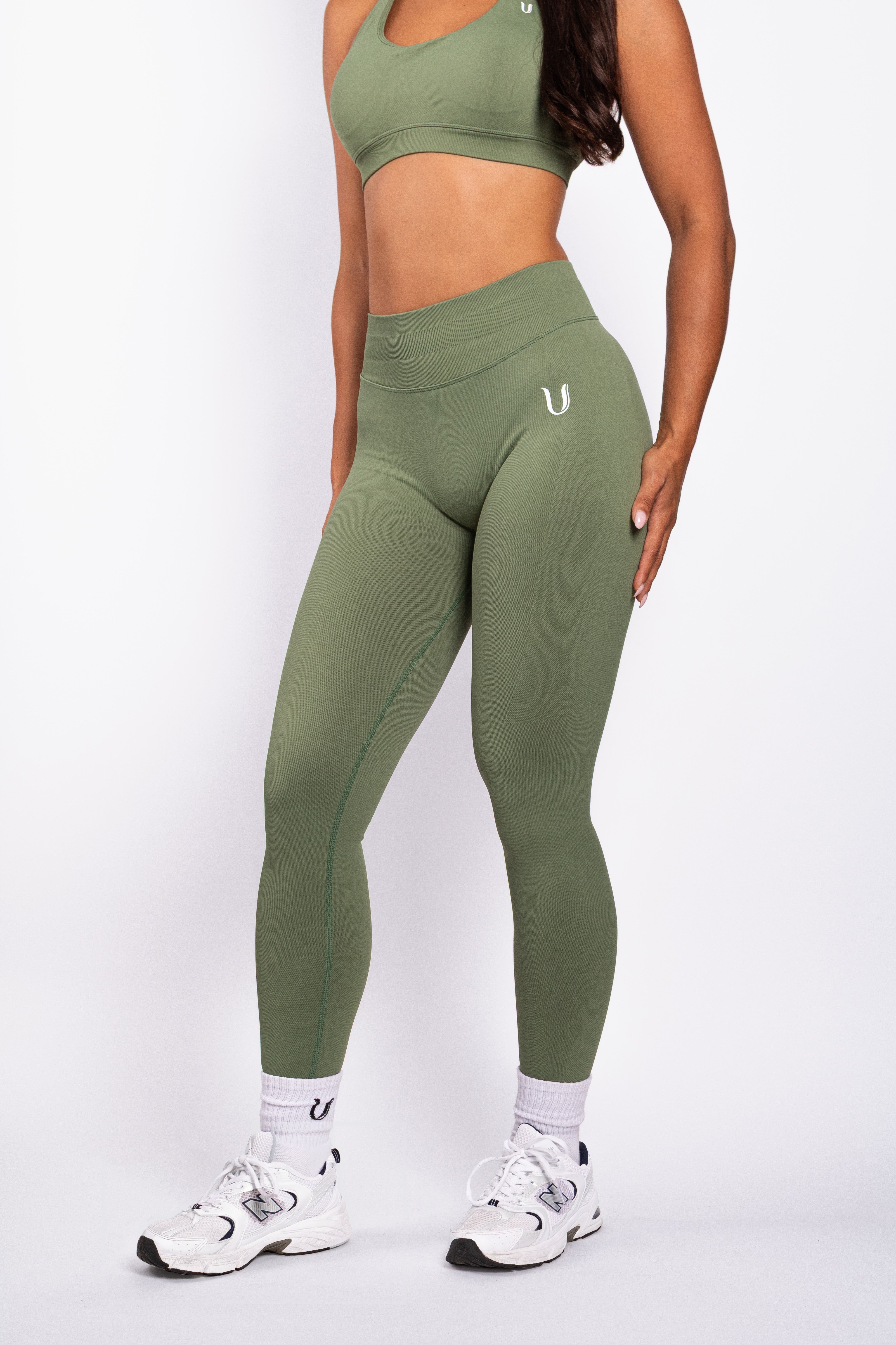 Beau Premium High Performance Scrunch Legging Groen - Dames workout kleding achterkant