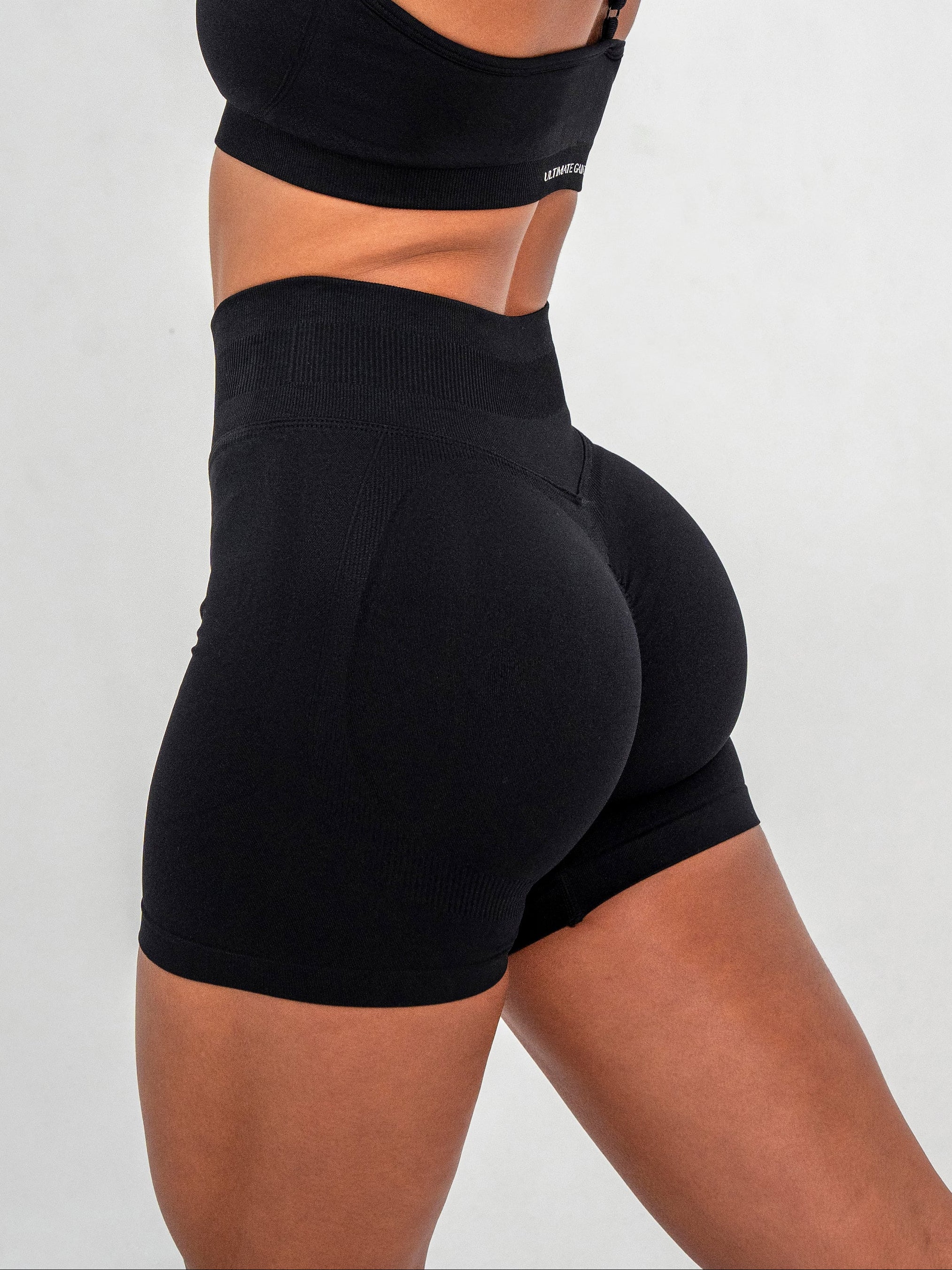 Luna | Premium Seamless Scrunch Short - Black