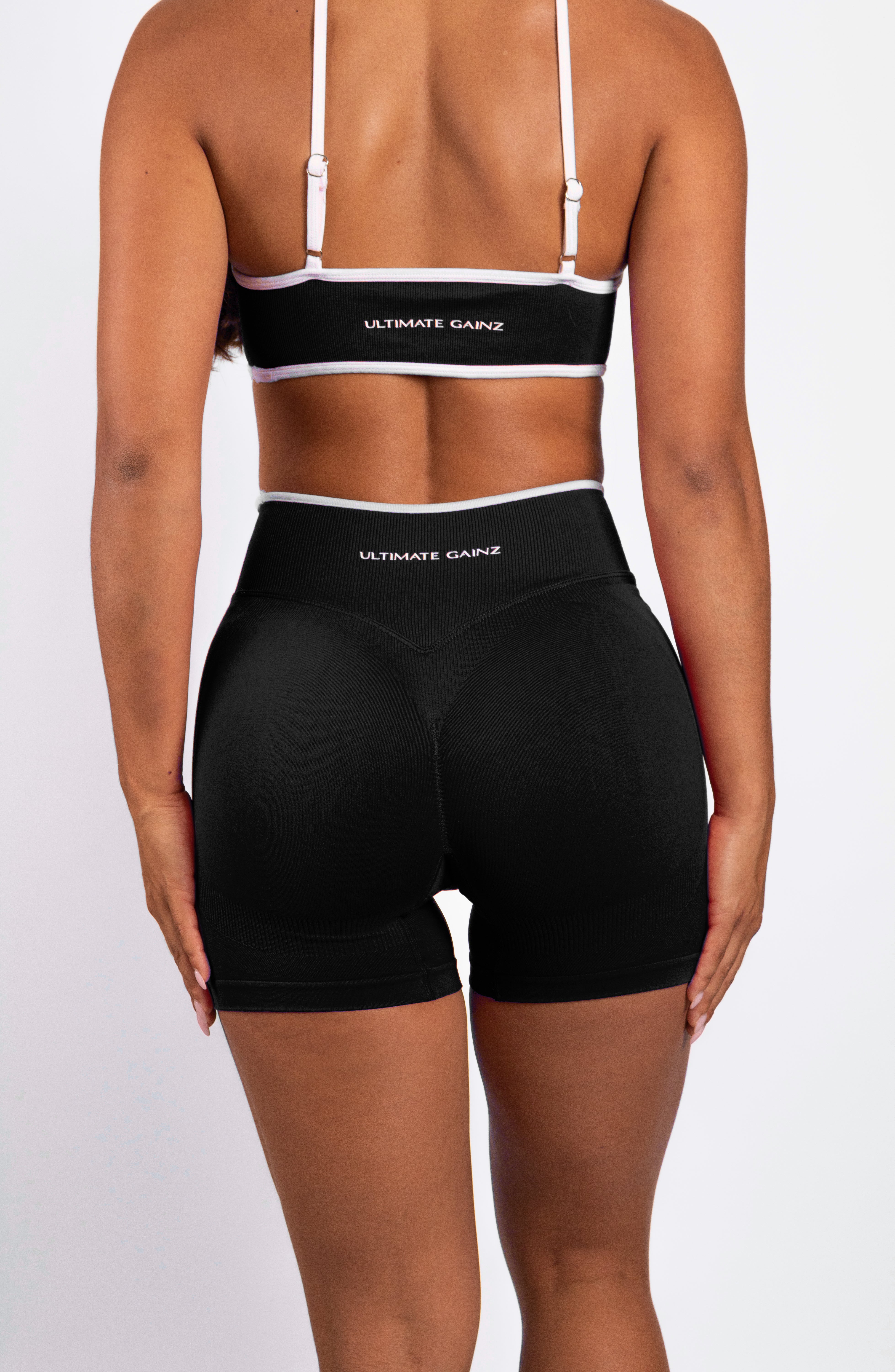 Ivy | Seamless Short – Noir