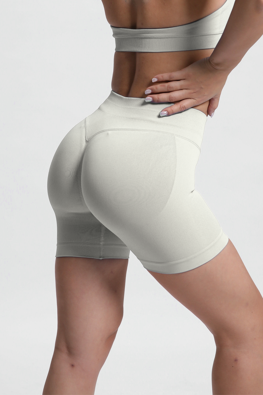 Beau | Premium High Performance Short Scrunch - Ivoire